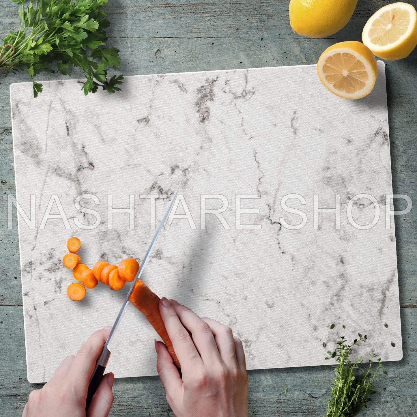 Marbled Glass Cutting Board | لوح تقطيع زجاجي