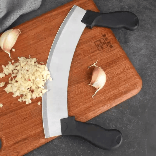 Half Moon Knife Garlic Cutter | قطاعة ثوم نصف دائرية