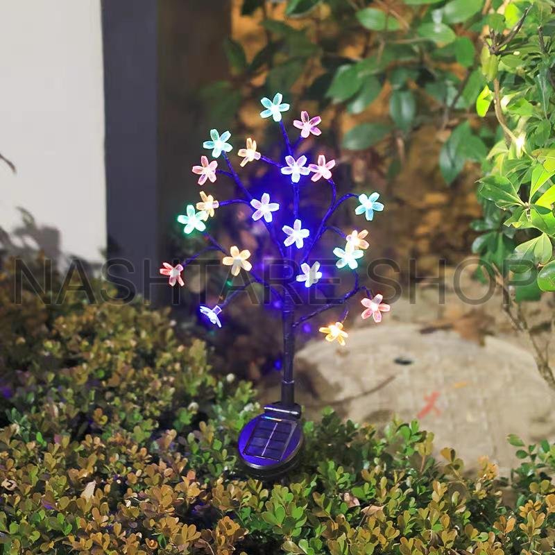 Solar Garden Lights | ضوء حديقة يعمل بالطاقة الشمسية