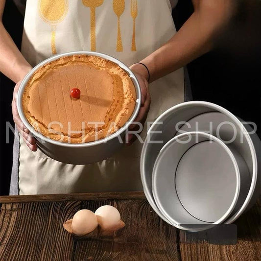 Stainless Steel Round Cake Pan Set (3 Pieces) | مجموعة قوالب كيك دائرية من الستانلس ستيل
