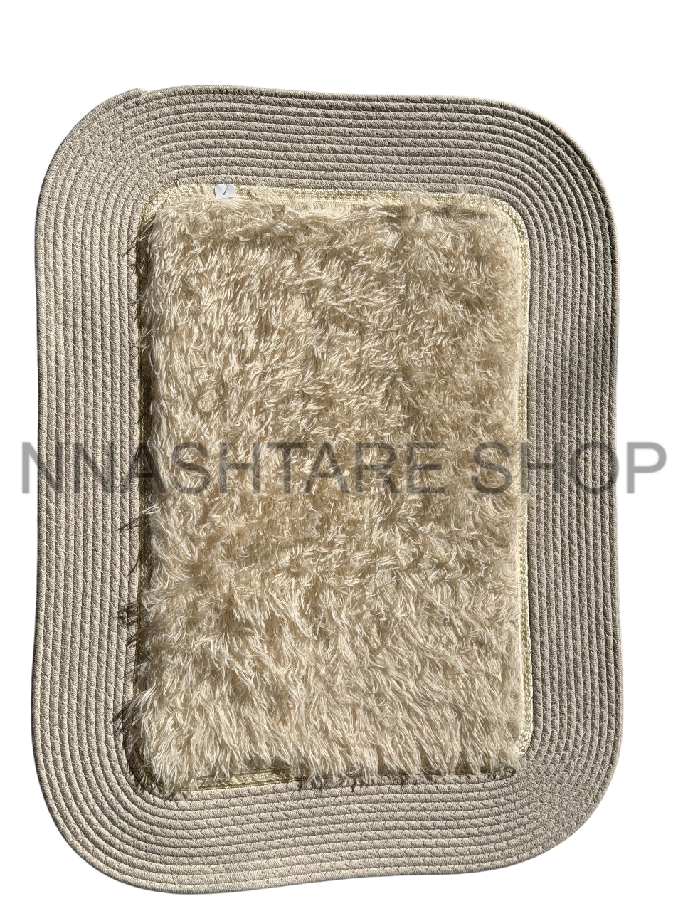 Carpet Straw &amp; Fur | سجادة من القش والفرو